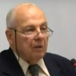 Wikimedia Commons, Moreira Alves.png, Instituto Brasiliense de Direito Público, CC BY 3.0