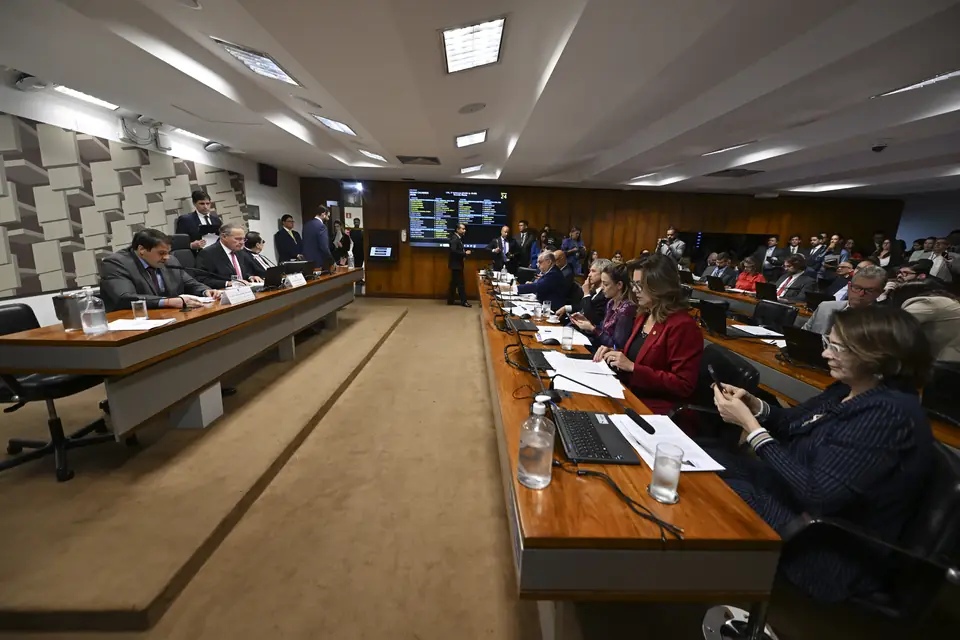 A Comissão de Assuntos Econômicos do Senado ouve o presidente interino da CVM sobre o caso Master (2026)