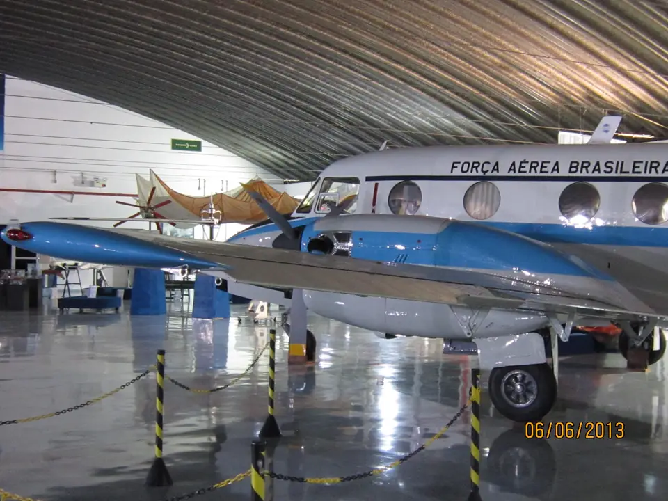 O segundo protótipo do Bandeirante (EMB-100), restaurado, no Memorial Aeroespacial Brasileiro, em São José dos Campos