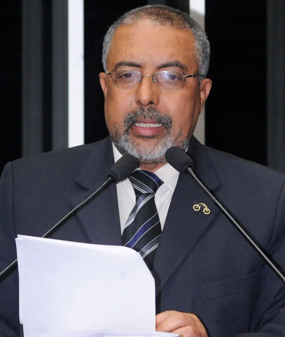 O senador Paulo Paim, autor do projeto do Estatuto (foto de 2013)