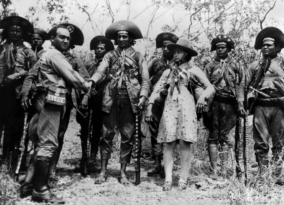 Lampião e o fotógrafo Benjamin Abrahão Botto, que filmou o bando em 1936