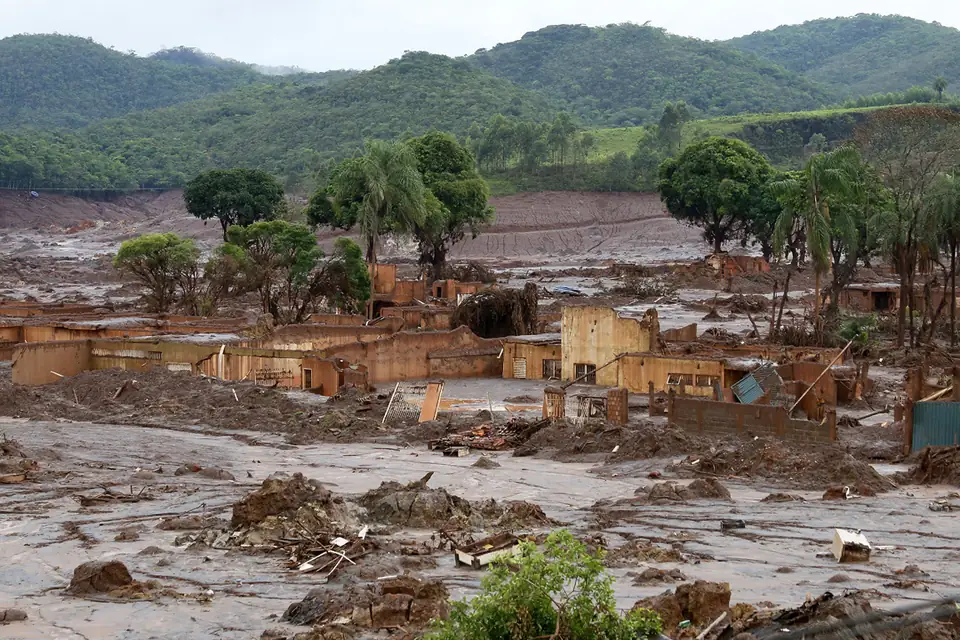 Bento Rodrigues depois do rompimento da barragem de Fundão (novembro de 2015)